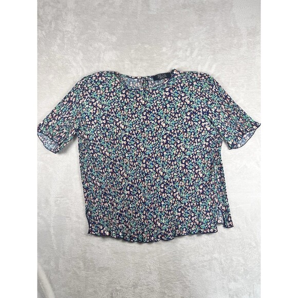 Dressed in LALA Louie Luxe Pleated Top Sz S in Wildflower Ditzy Floral Fairy - Picture 1 of 10